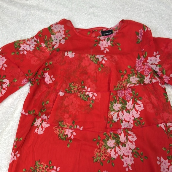 Who What Wear Tiered Ruffle Floral Mini summer Dress Red NWOT - Picture 3 of 9
